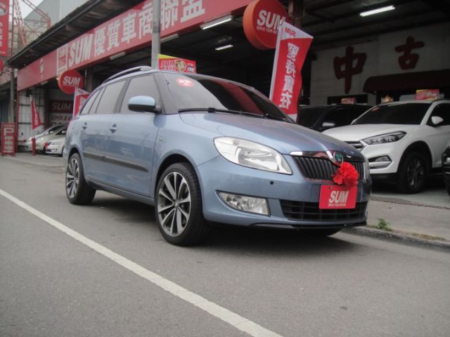 11 Fabia Combi 1.2 TSi~汽油版.祇跑10萬km.小姐車.車極新!  第5張相片