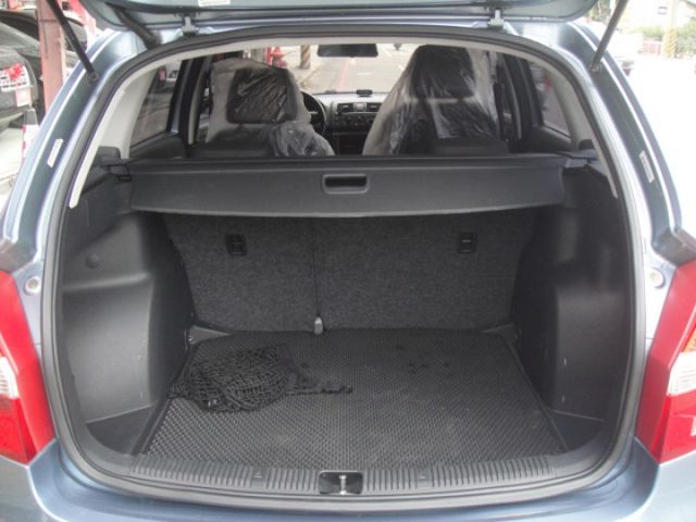 11 Fabia Combi 1.2 TSi~汽油版.祇跑10萬km.小姐車.車極新!  第18張相片