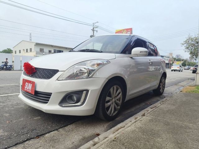 14 新SWIFT 1.2 GLX 豪華型 白~新引擎.極省油.又有力.美!  第3張相片