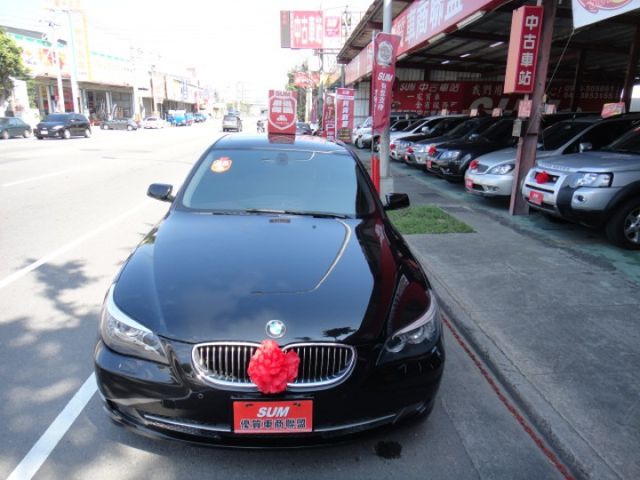 07 新款525i 黑/黑~總代理.大學教授車.原漆~車甚美!  第1張相片