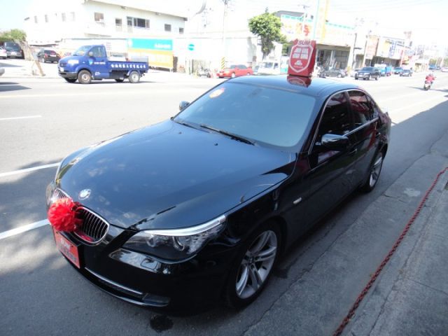 07 新款525i 黑/黑~總代理.大學教授車.原漆~車甚美!  第2張相片