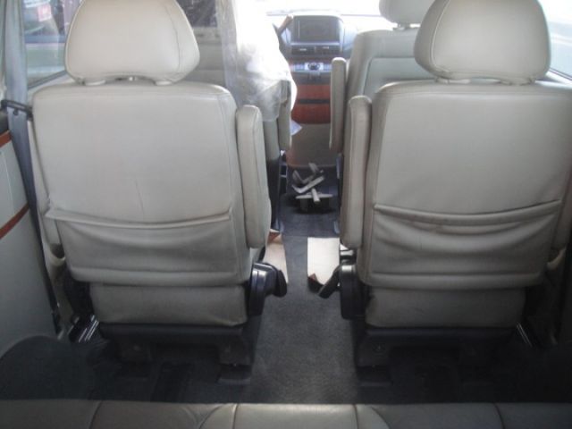 08 QR-V 2.5 灰~ 旗艦七人座.祇跑13.1萬KM.真是美!  第20張相片