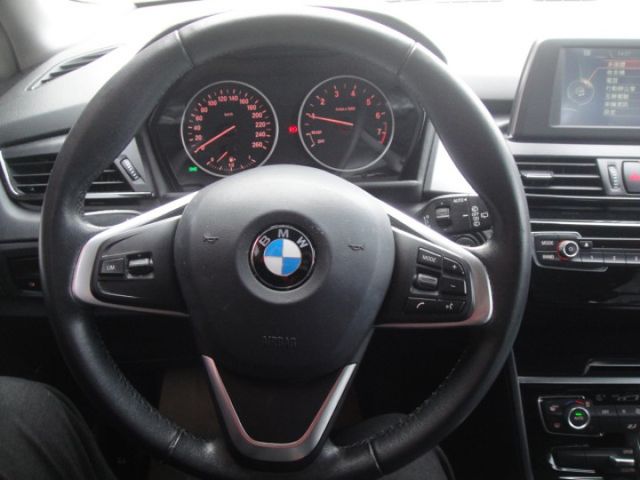14 BMW 218i 白/黑~總代理.小姐車.祇跑11萬公里.新!  第11張相片
