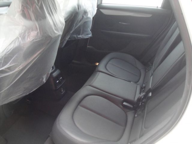 14 BMW 218i 白/黑~總代理.小姐車.祇跑11萬公里.新!  第19張相片