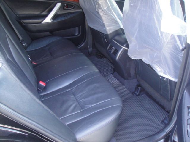 09 Camry2.4 黑/黑~祇跑17.6萬KM.都停車庫.無菸.車極美!  第15張相片
