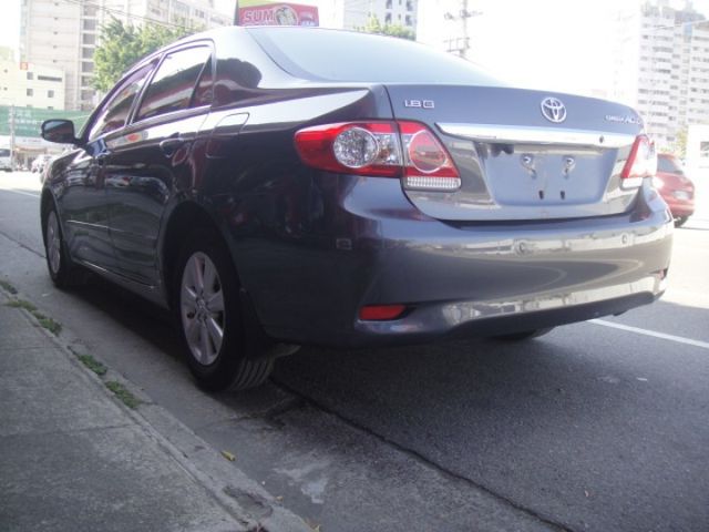 13 Altis 1.8 灰~豪華型.安卓機.美!  第4張相片