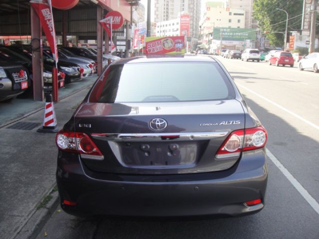 13 Altis 1.8 灰~豪華型.安卓機.美!  第5張相片