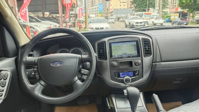 12 Escape 2.3 黑 天窗型~天窗.恆溫.無菸車.僅跑11.5萬KM.車極新且極美!  第9張相片