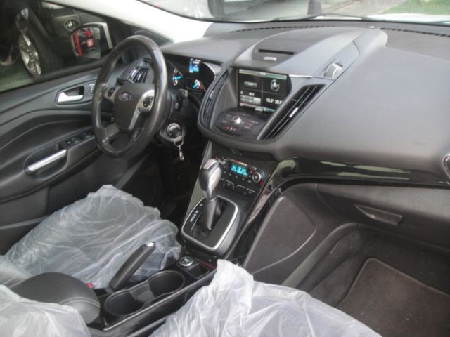 15 Kuga 1.5t 時尚經典型~頂配.新引擎.祇跑9.5萬km.很新!  第15張相片