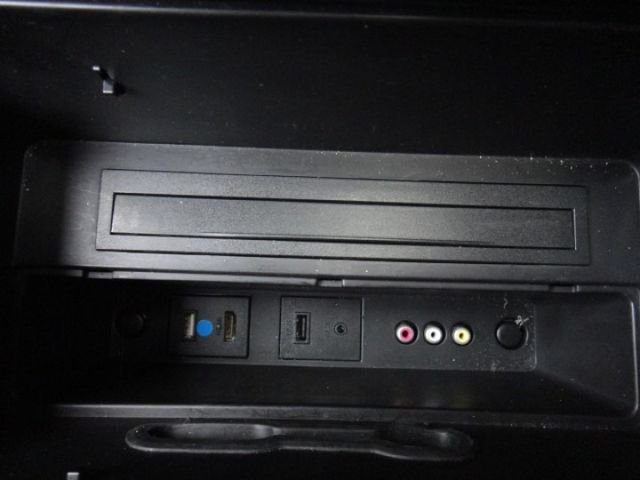 20 M7 2.2t 白 智能影音八人坐~祇跑6.4萬公里.車況極新很美!  第19張相片