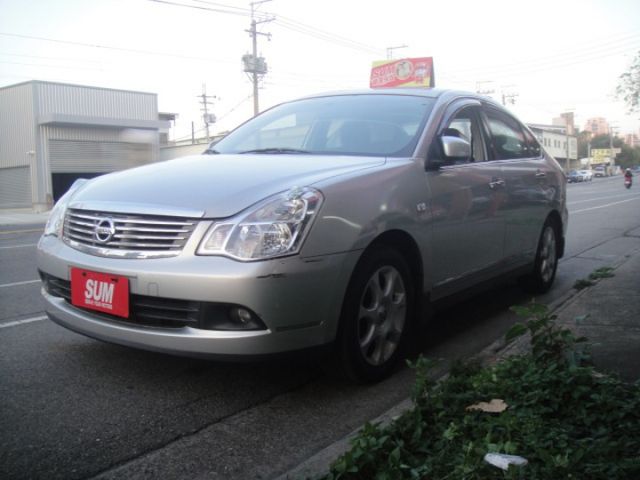 09 bluebird 2.0 銀~便宜代步車!  第3張相片