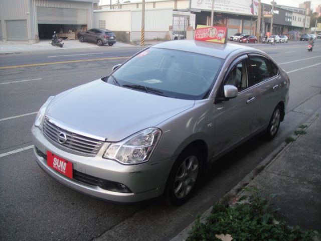 09 bluebird 2.0 銀~便宜代步車!  第4張相片