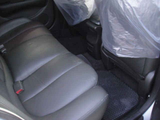 09 bluebird 2.0 銀~便宜代步車!  第19張相片