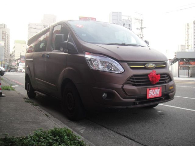 14  Tourneo Custom 2.2t 棕~柴油.九人座!  第2張相片
