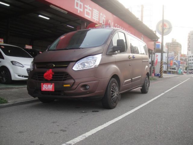 14  Tourneo Custom 2.2t 棕~柴油.九人座!  第3張相片