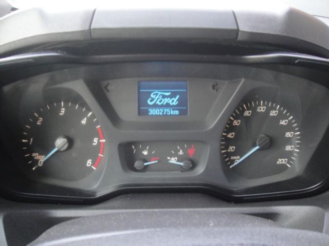 14  Tourneo Custom 2.2t 棕~柴油.九人座!  第9張相片