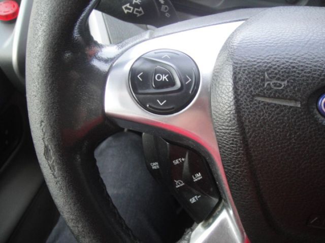 14  Tourneo Custom 2.2t 棕~柴油.九人座!  第12張相片