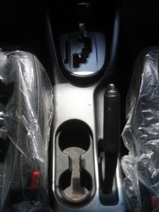 11 Outlander 2.4 2WD 豪華型~白.很省油.車極美--好開!  第6張相片