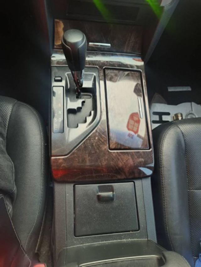 15 Camry 2.0 白~女用車.車極美!  第13張相片