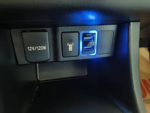 18 Altis 1.8 白 經典型~小姐車.很是美! I-KEY免鑰匙/LED日行燈尾燈/循跡防滑/定速巡航/安卓機/  第19張相片