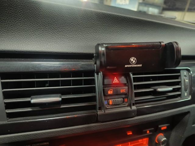 10 BMW 320 白~ 小姐用.一手車.祇跑12.4萬km.極美!  第7張相片