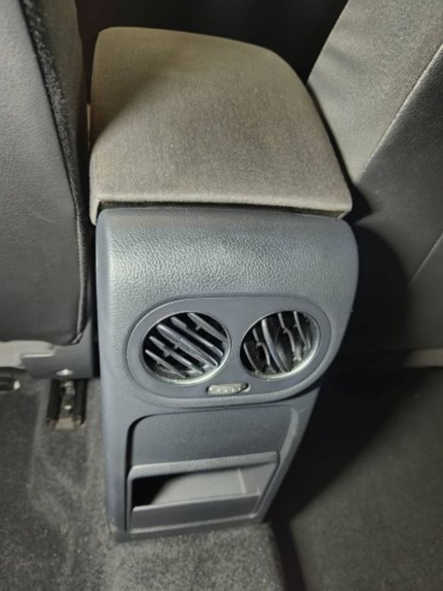 11 Tiguan 2.0 TSi 白~四輪驅動.六安.7速DSG.車極美!  第11張相片