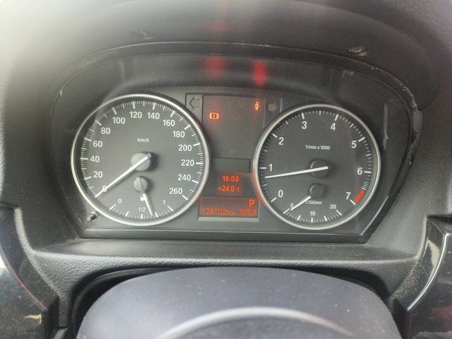 10 BMW 320 白~ 小姐用.一手車.祇跑12.4萬km.極美!  第16張相片