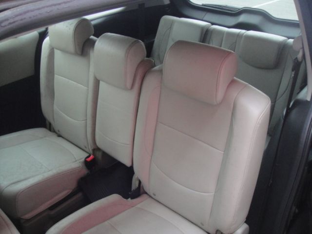 07 Mazda 5 2.0 尊貴型 七人座~電動椅.恆溫.DVD.車極美!  第13張相片