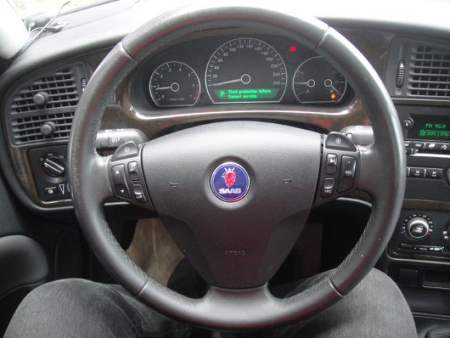 06 SAAB 新大9-5 2.0t VECTOR 莫內藍~路上飛行器~真是美!  第3張相片