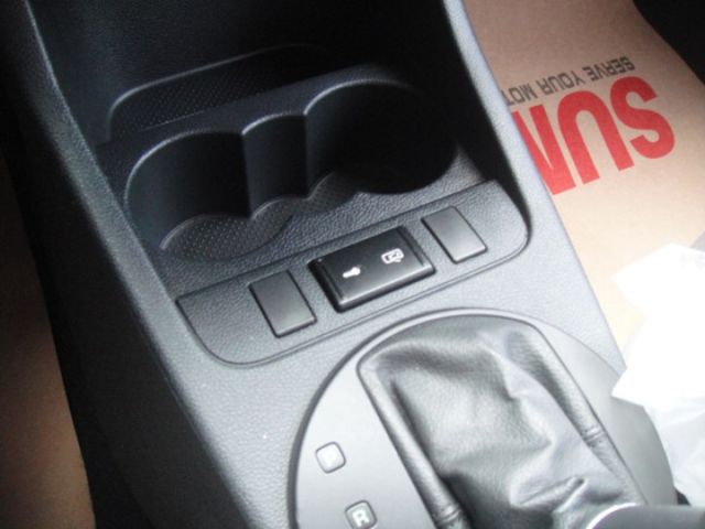 11 Fabia Combi 1.2 TSi~汽油版.祇跑10萬km.小姐車.車極新!  第7張相片