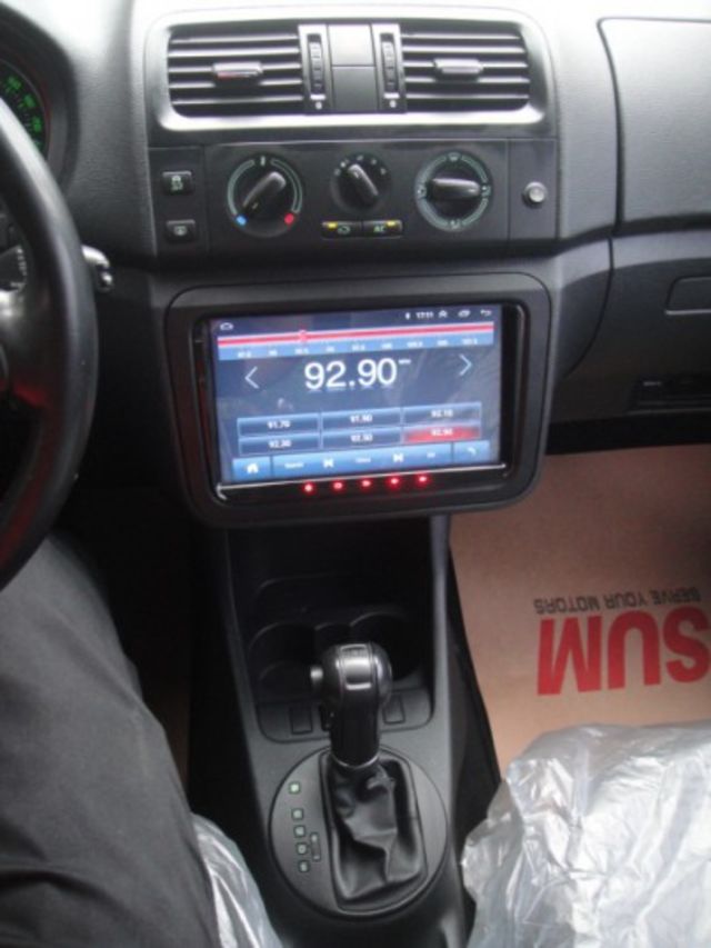 11 Fabia Combi 1.2 TSi~汽油版.祇跑10萬km.小姐車.車極新!  第8張相片