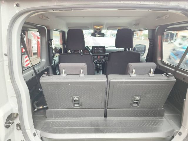 23 Jimny 1.5 水泥灰~太太車.純一手.真是美!  第11張相片