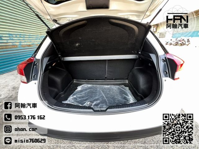 2023年1月【YARIS CROSS】1.5 白 ❱❱❱ 選配原廠主機+環景 ╳ SUM聯盟 ╳ 里程保證 ╳ 實車實  第12張相片