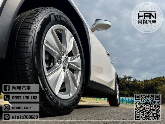 2021年2月【UX250H】2.0 白 ❱❱❱ 油電豪華/盲點/電尾 ╳ SUM聯盟 ╳ 里程保證 ╳ 實車實價  第8張相片