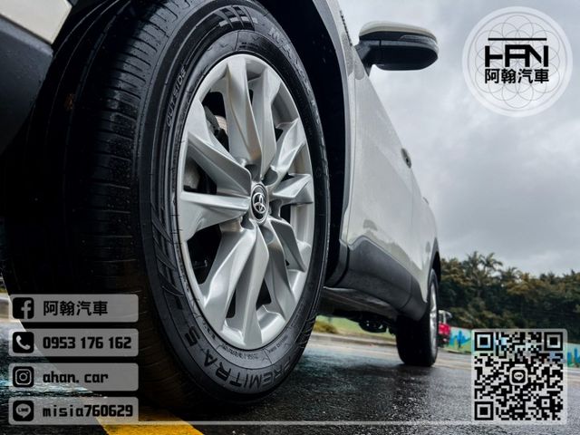 2022年6月【COROLLA CROSS】1.8 白 ❱❱❱ 豪華油電 ╳ SUM聯盟 ╳ 里程保證 ╳ 實車實價  第7張相片