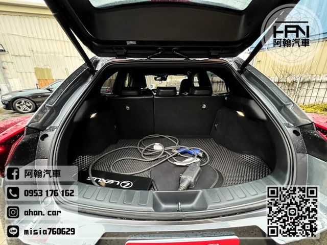 2022年1月【UX300e】0.2 灰 ❱❱❱ 純電豪華款 ╳ SUM聯盟 ╳ 里程保證 ╳ 實車實價  第5張相片