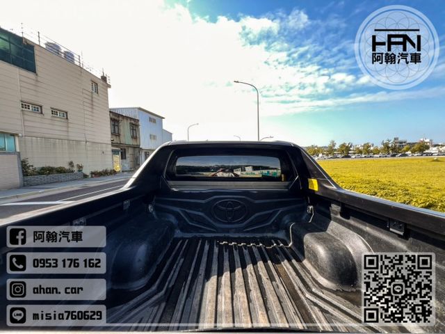 2022年2月【TOYOTA HILUX 4WD】2.8 棕 ❱❱❱ SUM聯盟 ╳ 里程保證 ╳ 實車實價  第8張相片