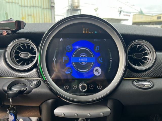 2009年9月【MINI COOPER S R56】1.6 藍 ❱❱❱ COOPER S ╳ HOT認證 ╳ 觸控主機  第20張相片