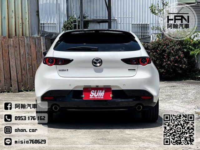 2020年12月【MAZDA3 5D】2.0 白(黑頂) ❱❱❱ 旗艦型(環景) ╳ SUM聯盟 ╳ 里程保證 ╳ 實車  第3張相片