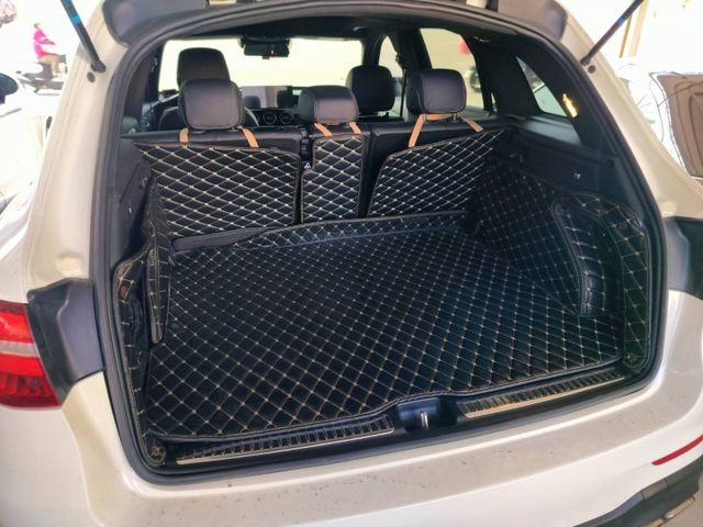 GLC250 4MATIC AMG Line 總代理 滿配 2.0L 認證車 ACC  第12張相片