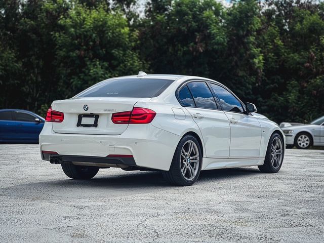 BMW寶馬 330I  第2張相片