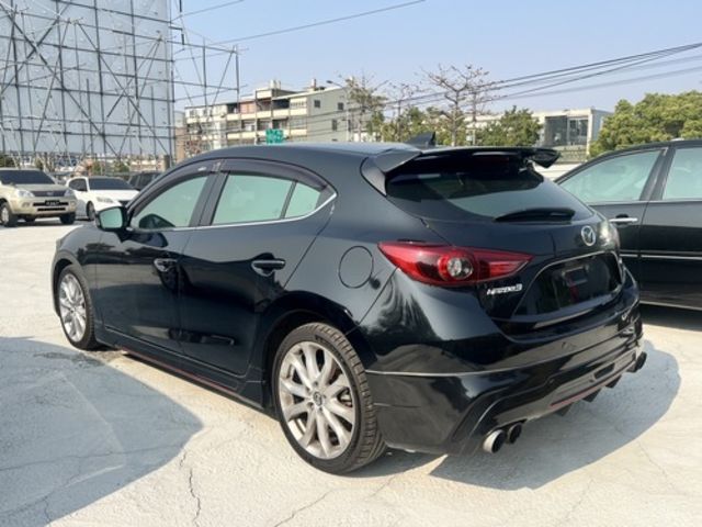 Mazda 馬自達 MAZDA 3  第2張相片