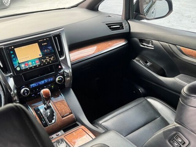 TOYOTA豐田 ALPHARD  第9張相片