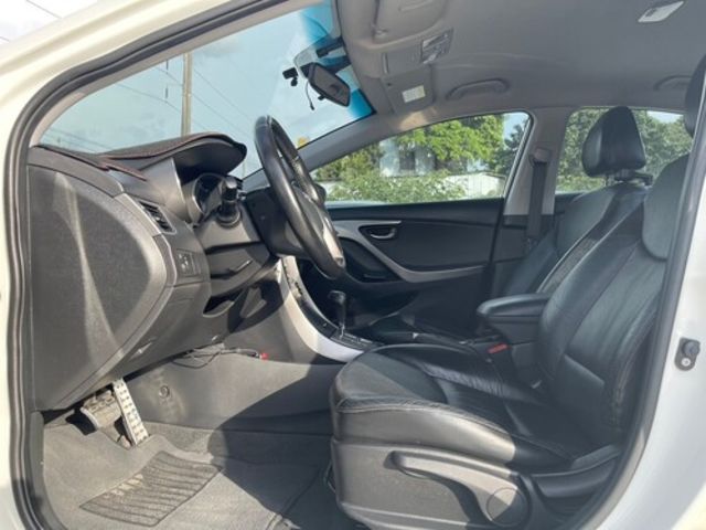 HYUNDAI現代 ELANTRA  第9張相片