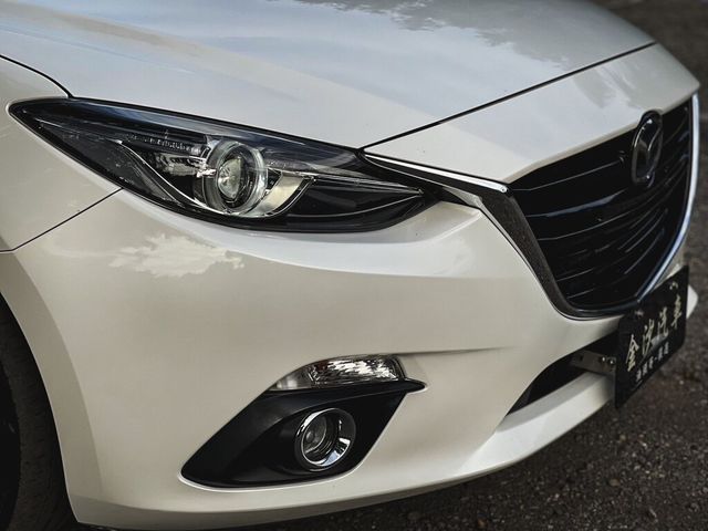 MAZDA馬自達 MAZDA 3  第2張相片
