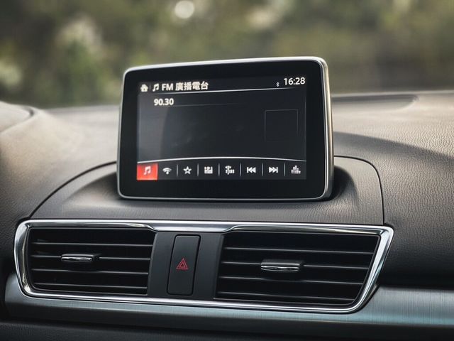 MAZDA馬自達 MAZDA 3  第6張相片