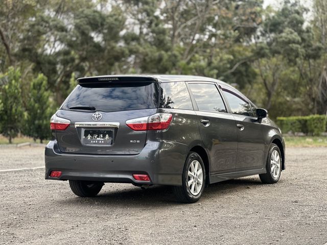 TOYOTA豐田 WISH  第2張相片