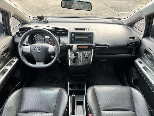 TOYOTA豐田 WISH  第5張相片