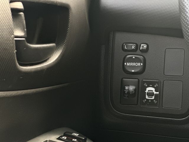 TOYOTA豐田 WISH  第8張相片