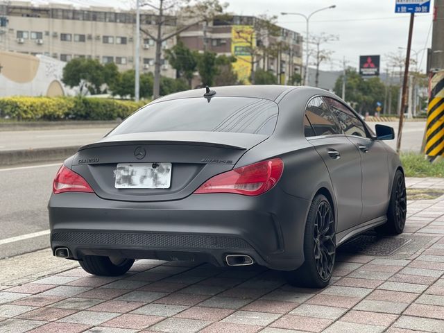 M-BENZ賓士 CLA250  第2張相片